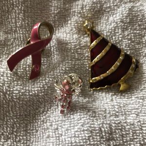 Brooch pins